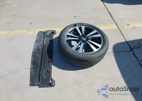 2020 Nissan Kicks Sr Xtronic Cvt z USA, uszkodzony, nr VIN 3N1CP5DVXLL485656